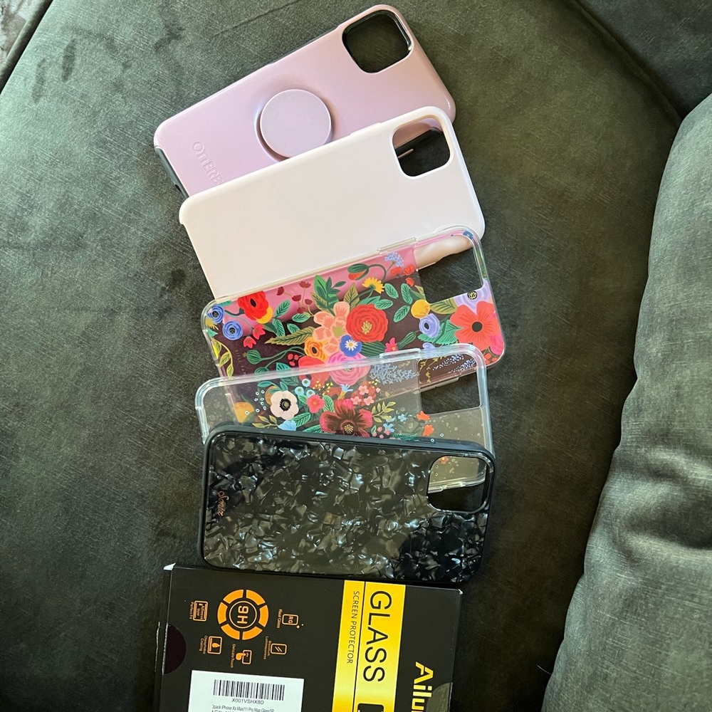 iPhone 11 max pro cases Cylo, Sonix, Paper Rifle, etc bundle